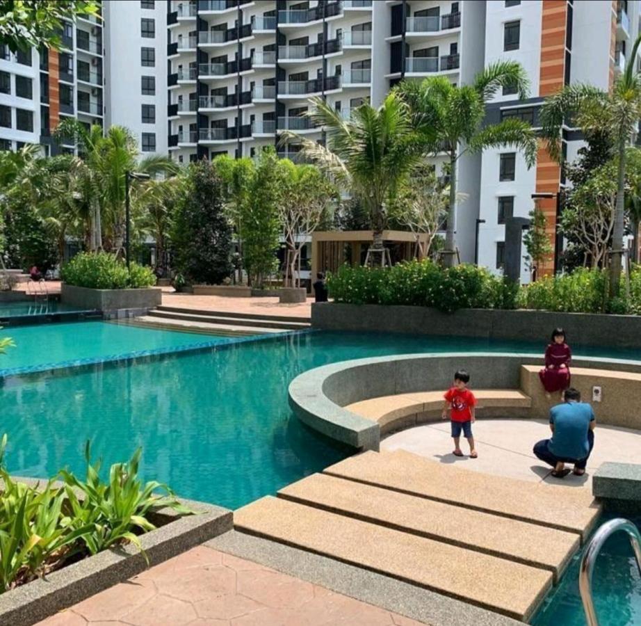 Timurbay Seafront Residence By Hardinahomes Kuantan Eksteriør bilde