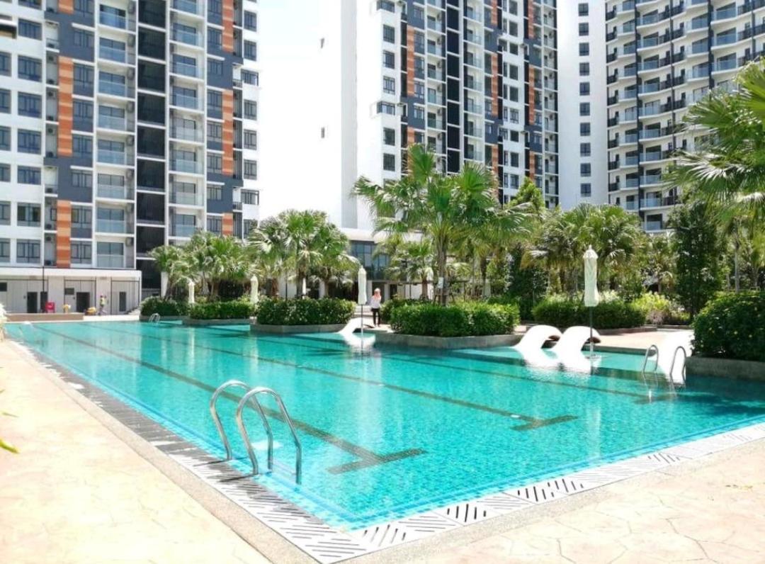 Timurbay Seafront Residence By Hardinahomes Kuantan Eksteriør bilde