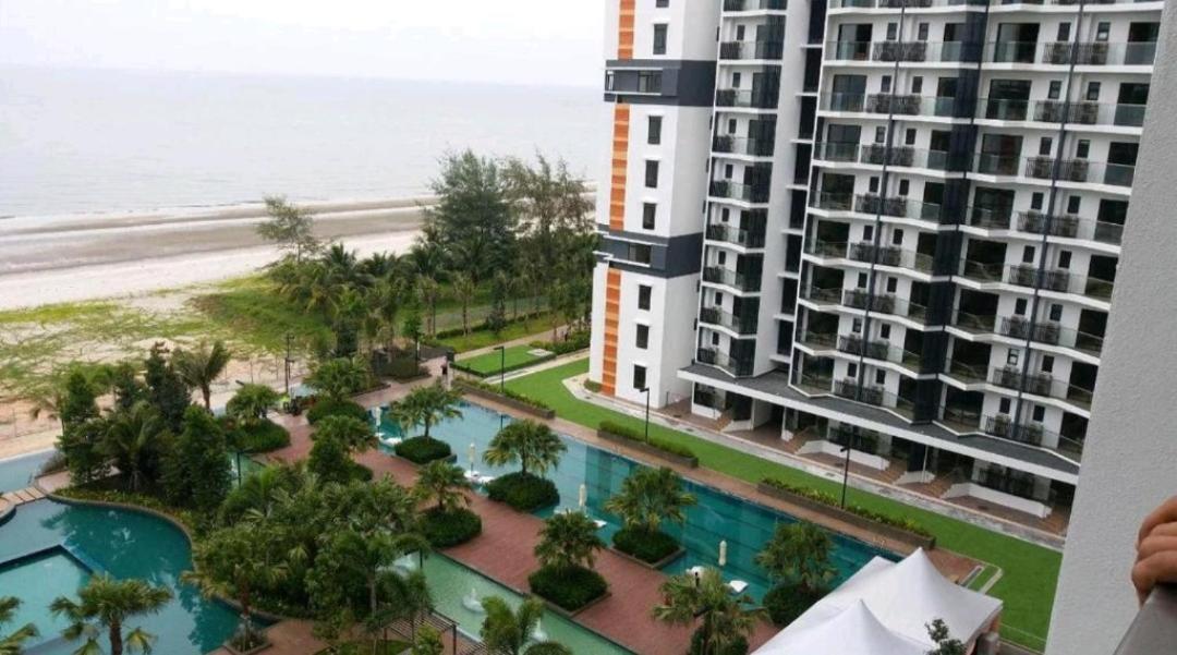 Timurbay Seafront Residence By Hardinahomes Kuantan Eksteriør bilde