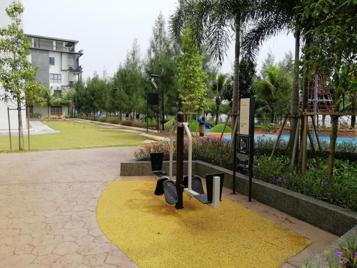 Timurbay Seafront Residence By Hardinahomes Kuantan Eksteriør bilde